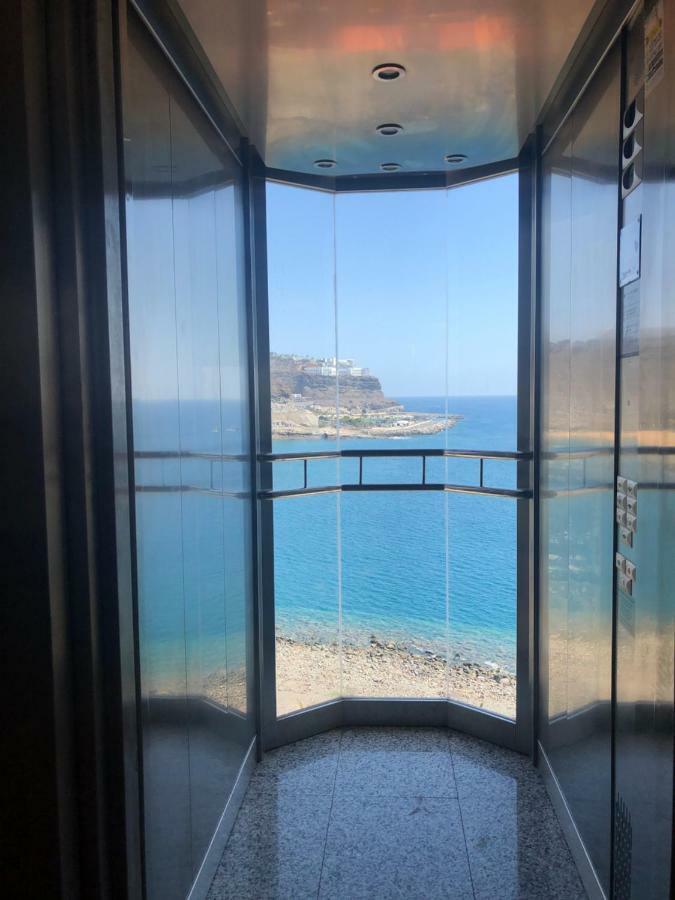 Deluxe 3 Rooms74m2,2air Condit 2tv Seaview On Amadores,2 Heatpools, Parking, 600 Mb,dishwasher,2lift,,3 Beaches