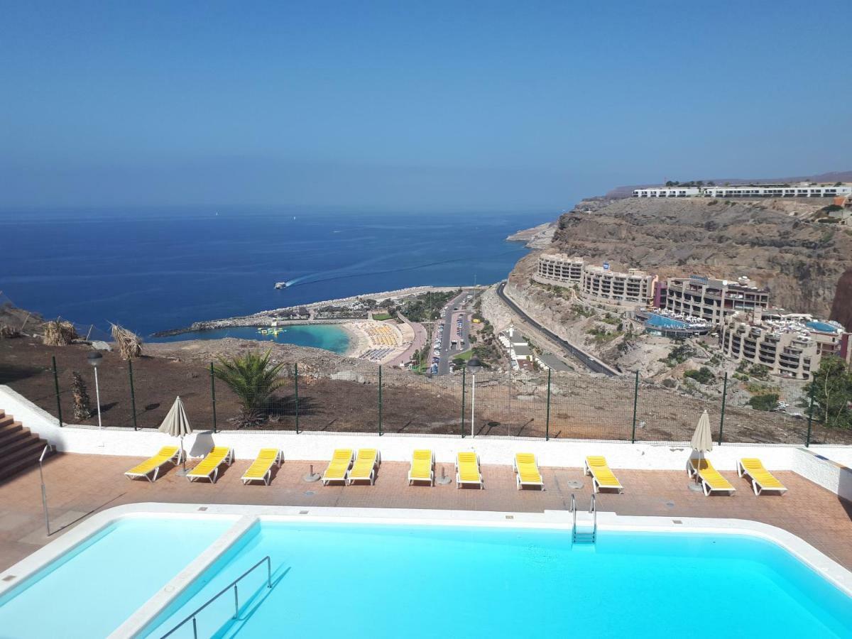 With Terrace Facing Apartamento Amadores