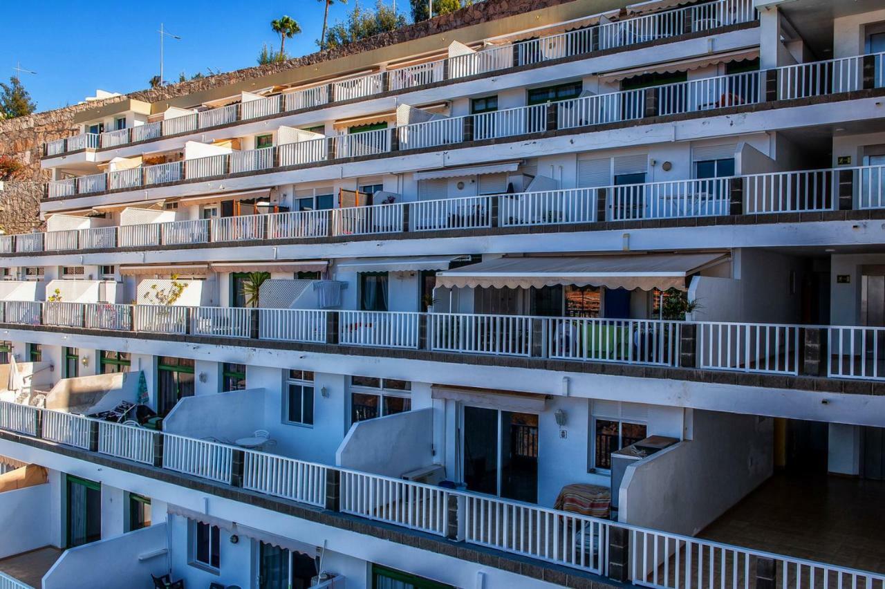 With Terrace Facing Apartamento Amadores