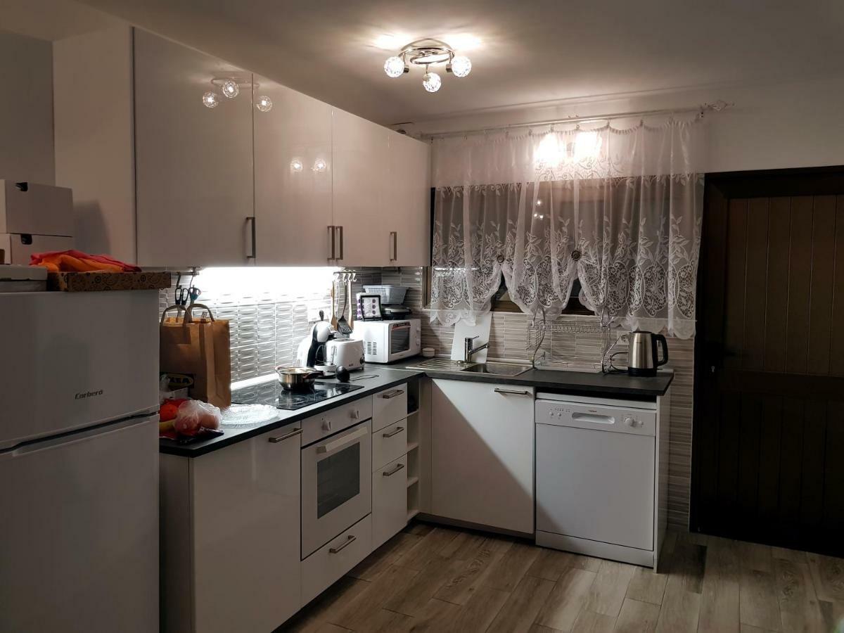 Luxury 2 Bedroom 2 Min From Apartment