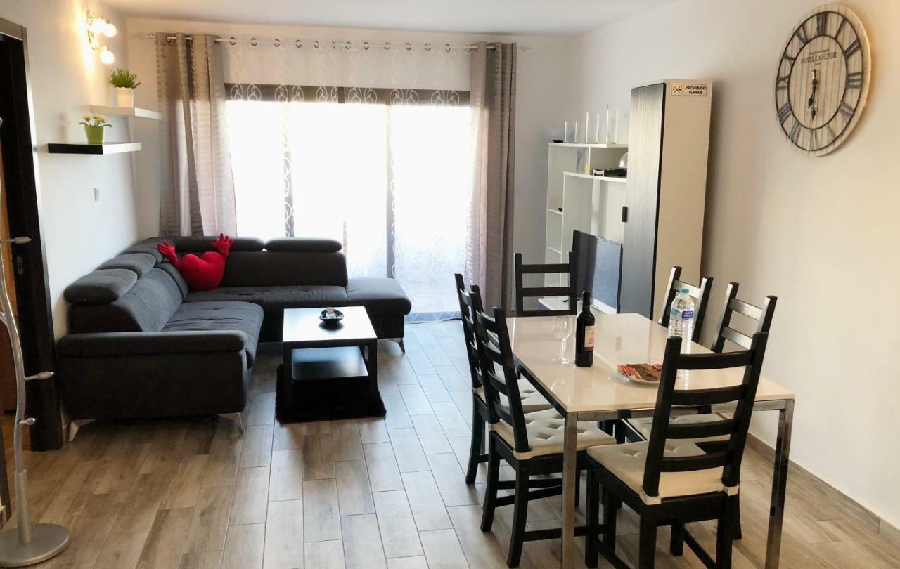 Luxury 2 Bedroom 2 Min From Apartment