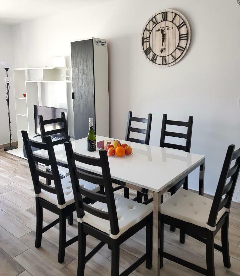 Luxury 2 Bedroom 2 Min From Apartment