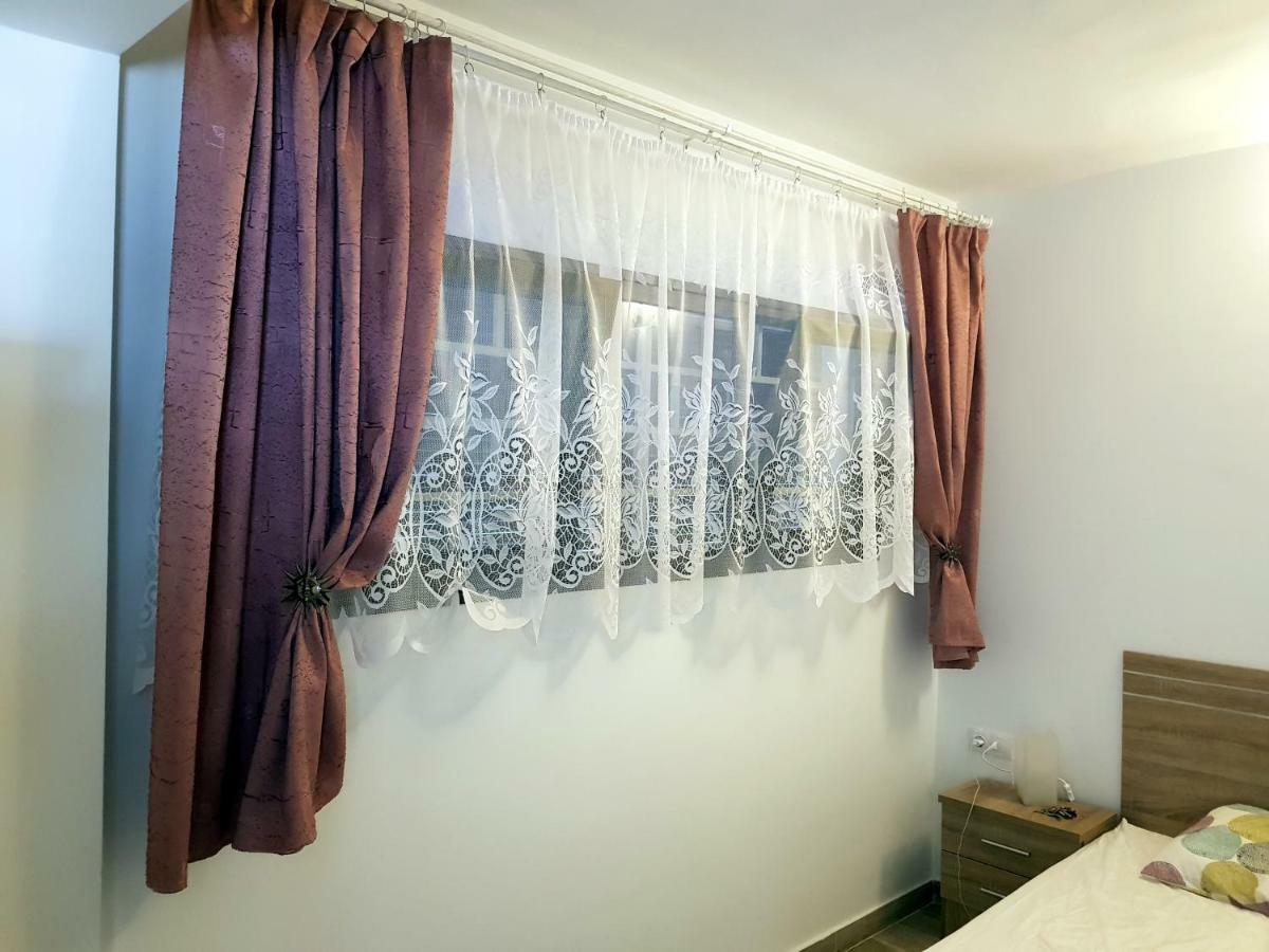 Luxury 2 Bedroom 2 Min From Apartment *