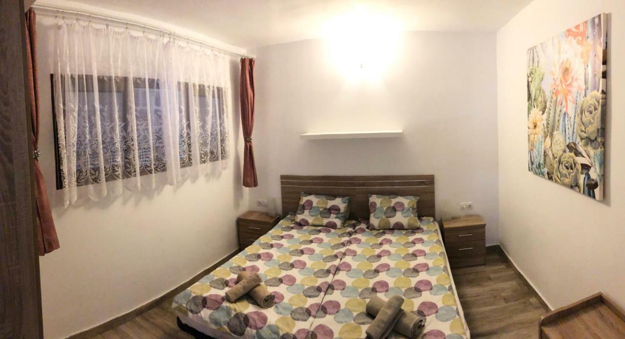 Apartment Luxury 2 Bedroom 2 Min From *
