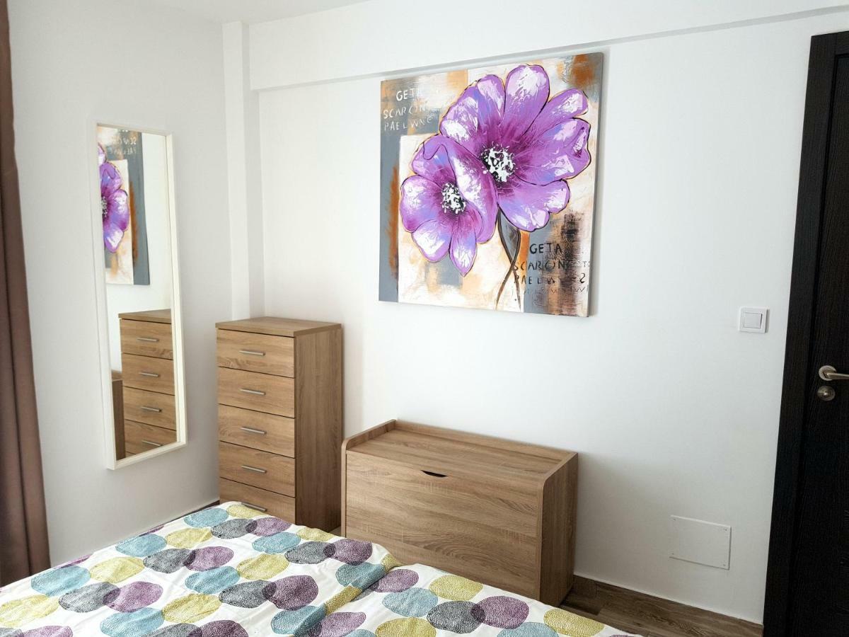 Luxury 2 Bedroom 2 Min From Apartment Mogan