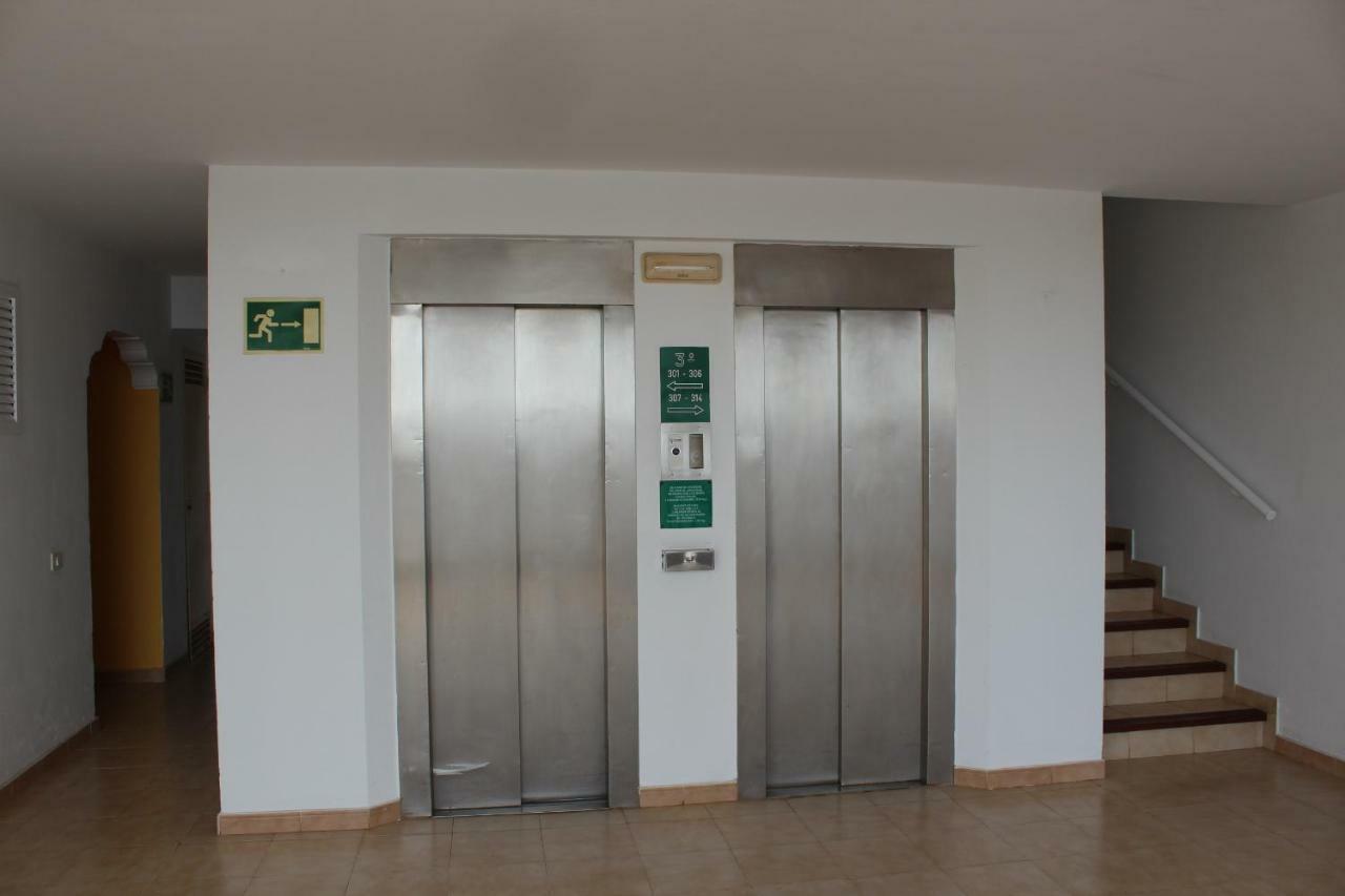 Casa Romantica De Balcon De Amadores