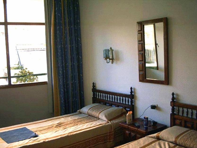Caroni Hotel 2*