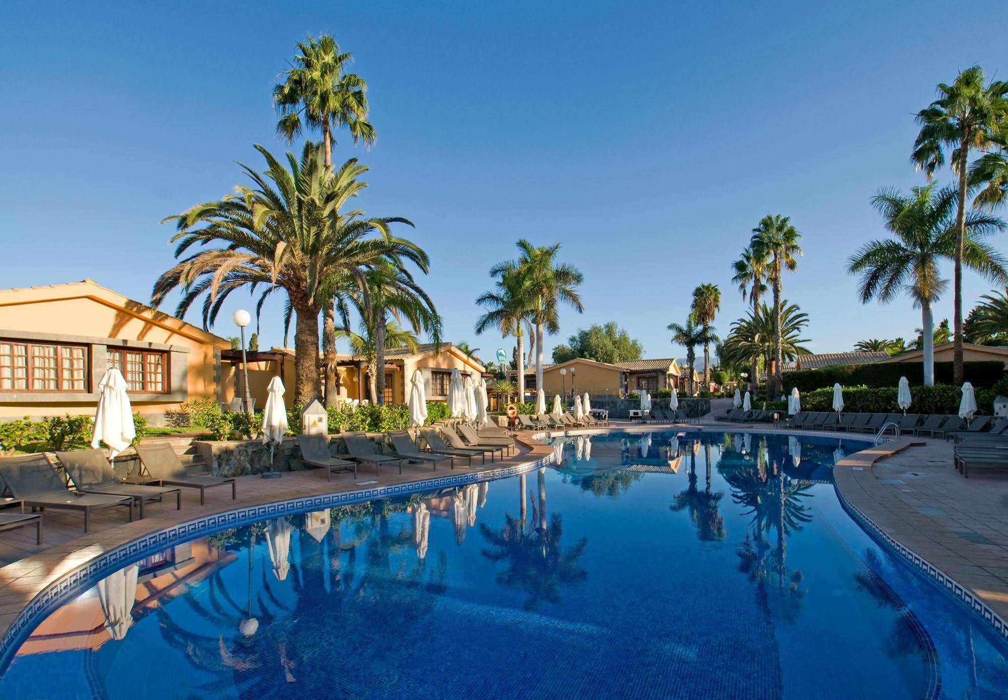 Maspalomas By Dunas Maspalomas (Gran Canaria)