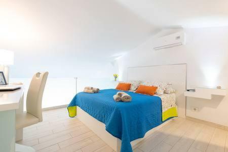 Lidia & Paco Two Bedrooms Beachfront Holiday home Playa Del Aguila (Las Palmas)