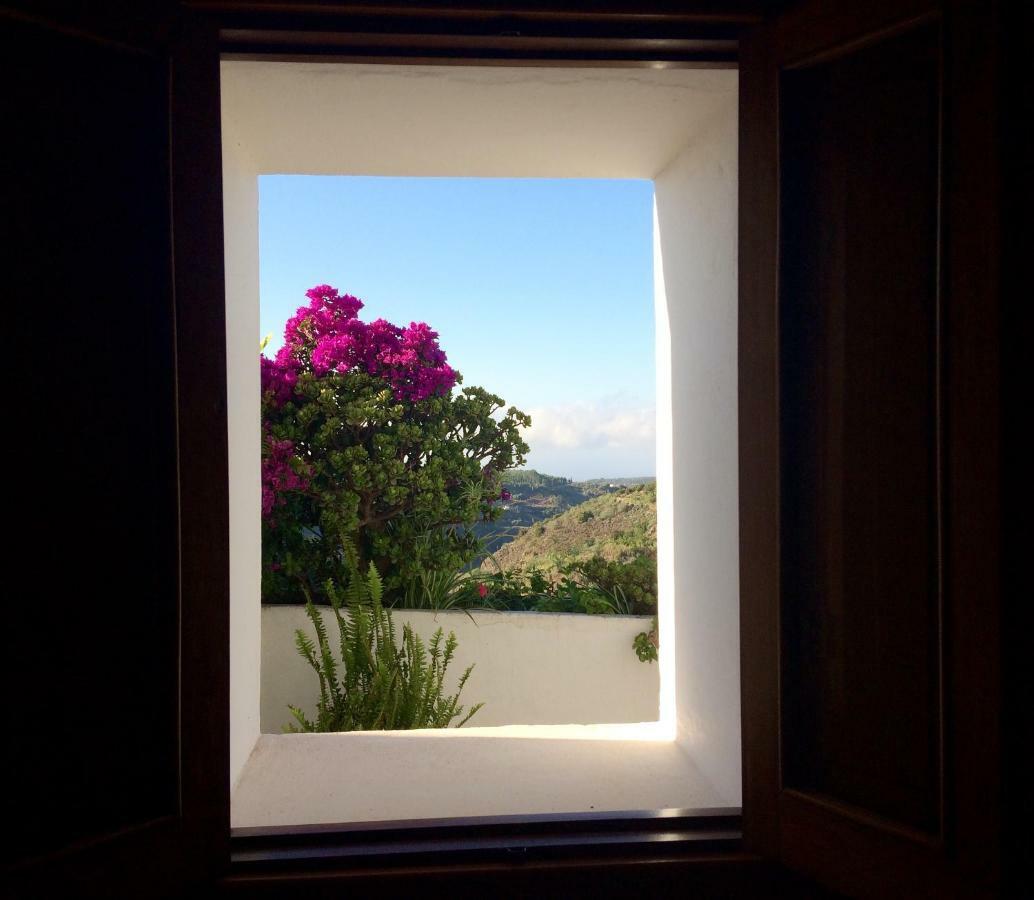 Bella Doramas Panchita & Millo Ferienhaus Moya (Gran Canaria)
