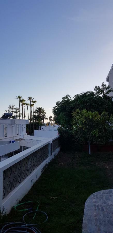 Luxury 2 Bedroom 50 M From Appartement *