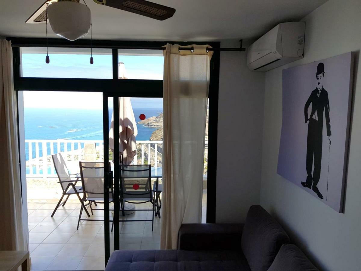 Apartamento With Terrace Facing