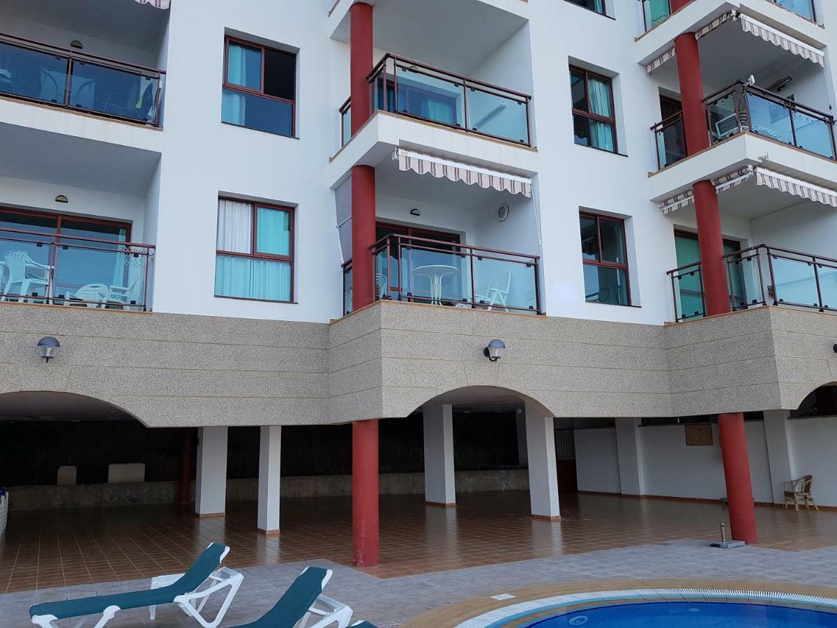 Apartamento Deluxe 3 Rooms74m2,2air Condit 2tv Seaview On Amadores,2 Heatpools, Parking, 600 Mb,dishwasher,2lift,,3 Beaches