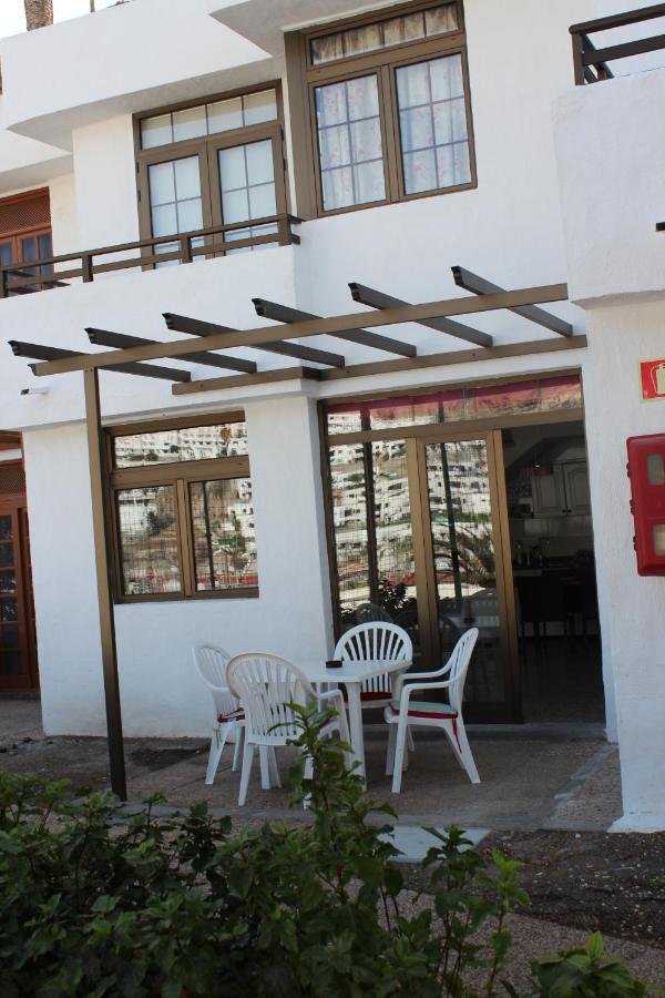 Casa Feliz En El Complejo Las Fresas *