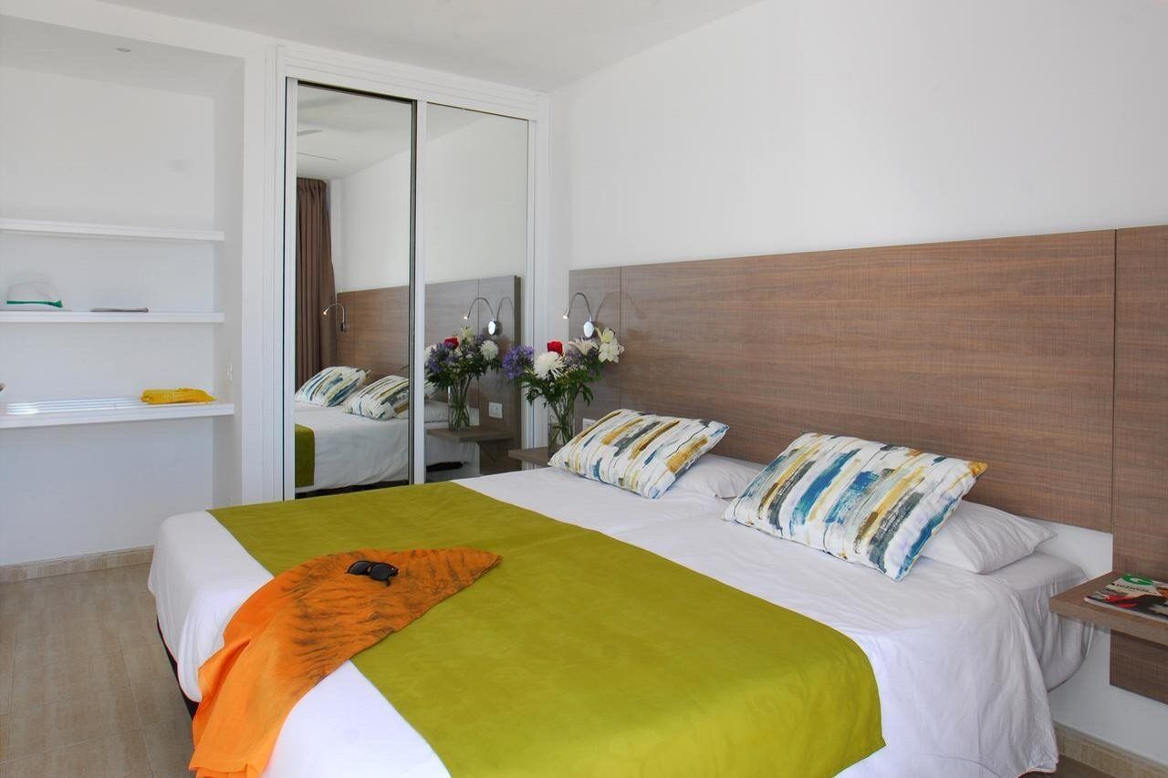 Hotel Servatur Altamar 3*