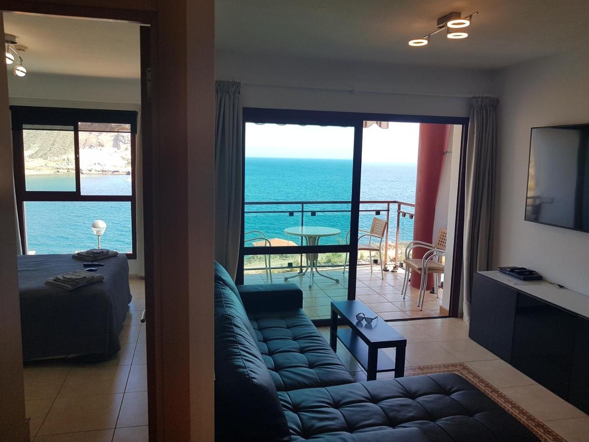 Deluxe 3 Rooms74m2,2air Condit 2tv Seaview On Amadores,2 Heatpools, Parking, 600 Mb,dishwasher,2lift,,3 Beaches