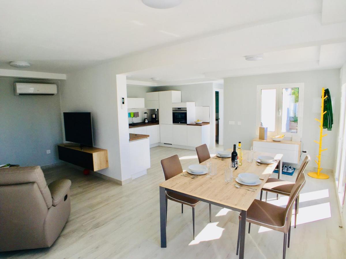Casa Solaris At Anfi With Private Terrace, Pool & Netflix Arguineguin