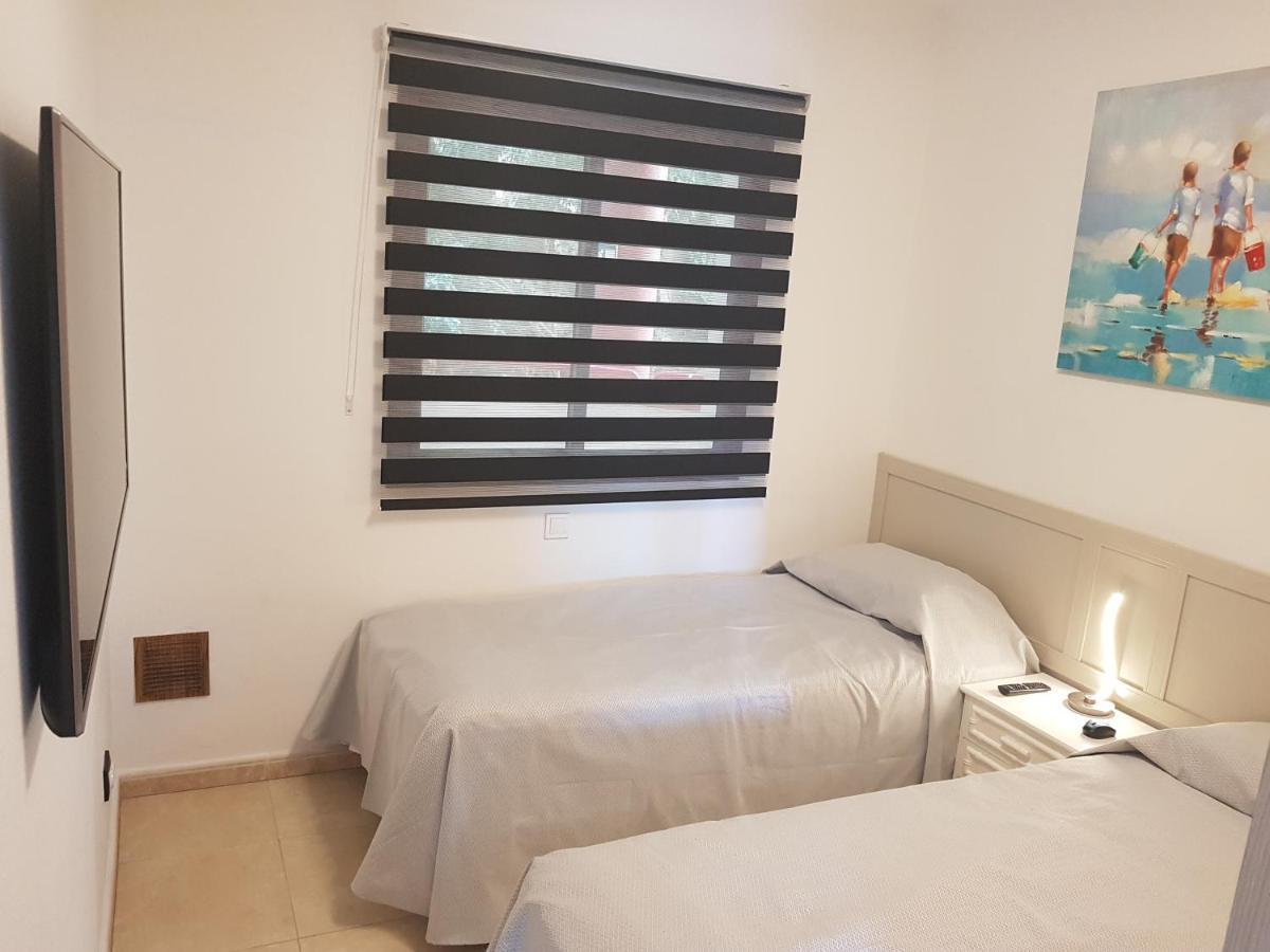 Deluxe 3 Rooms74m2,2air Condit 2tv Seaview On Amadores,2 Heatpools, Parking, 600 Mb,dishwasher,2lift,,3 Beaches Apartamento *