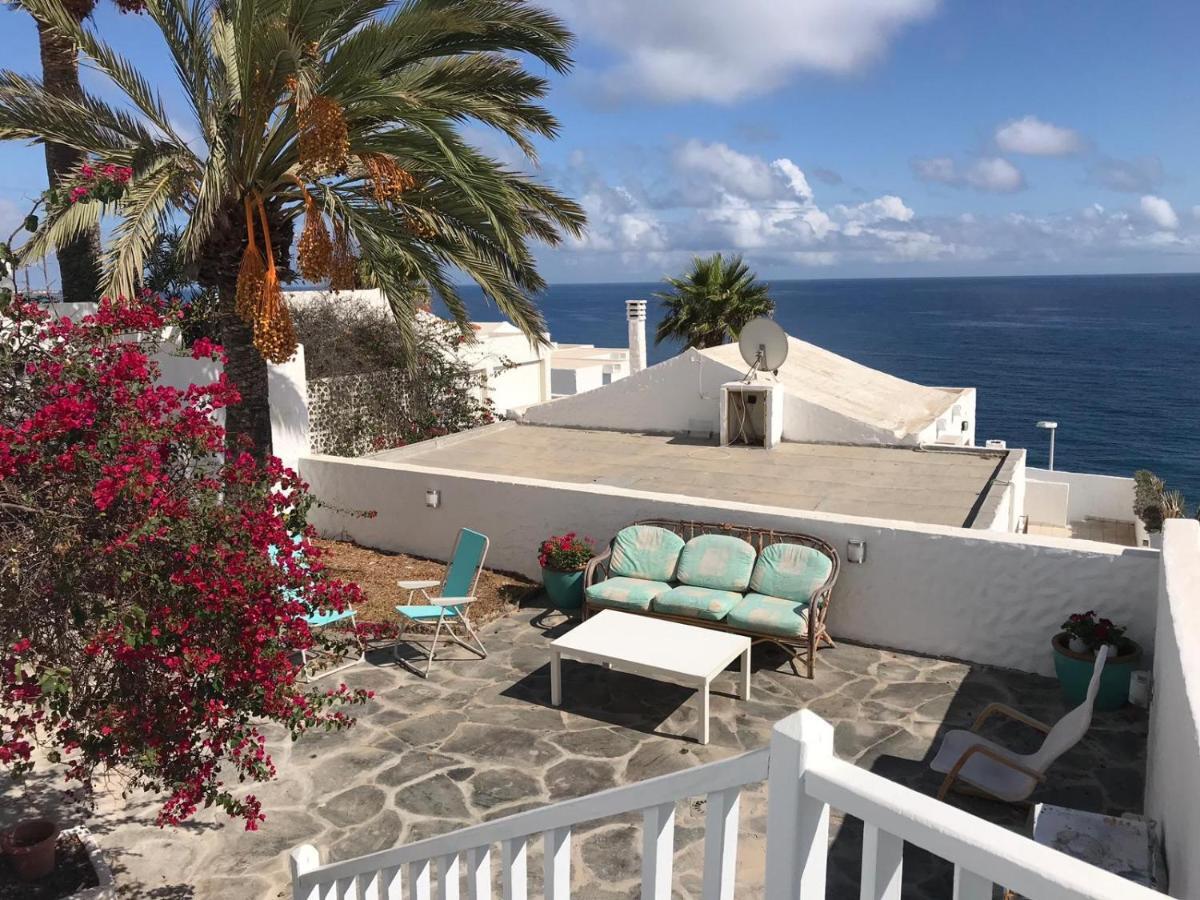 Seaviews And Flowers San Agustin (Gran Canaria)