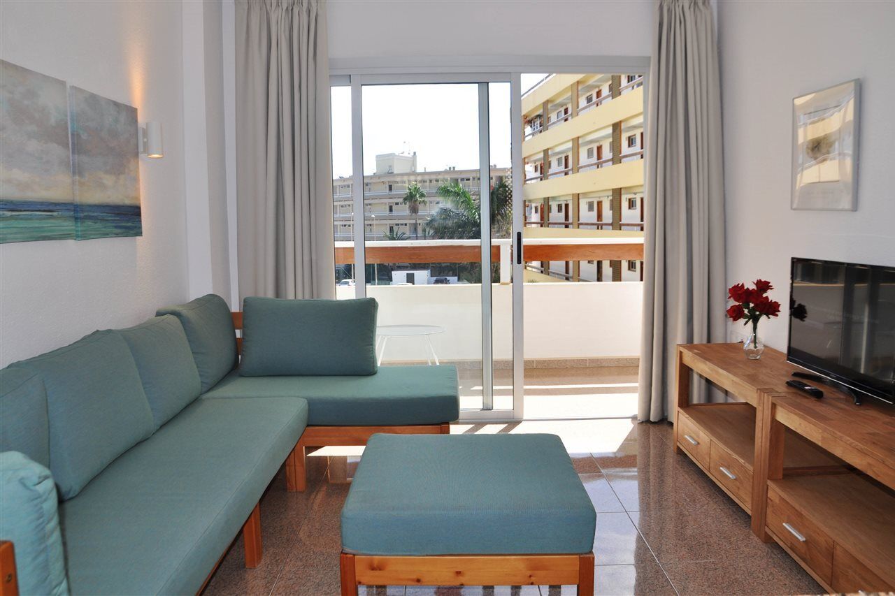 Camelias Apartment *