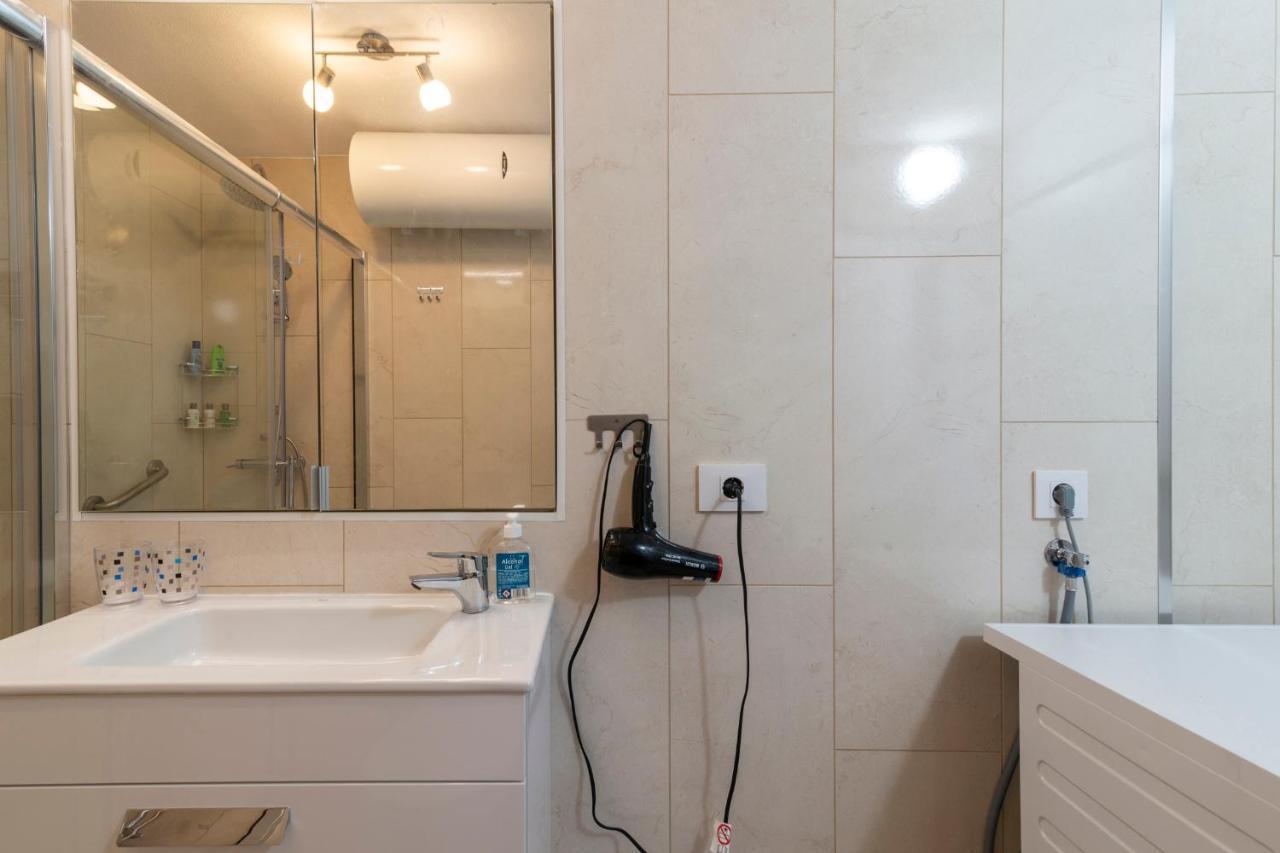 Full Equipped Best Location With Pool *