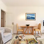 Las Canteras Seafront Apartment