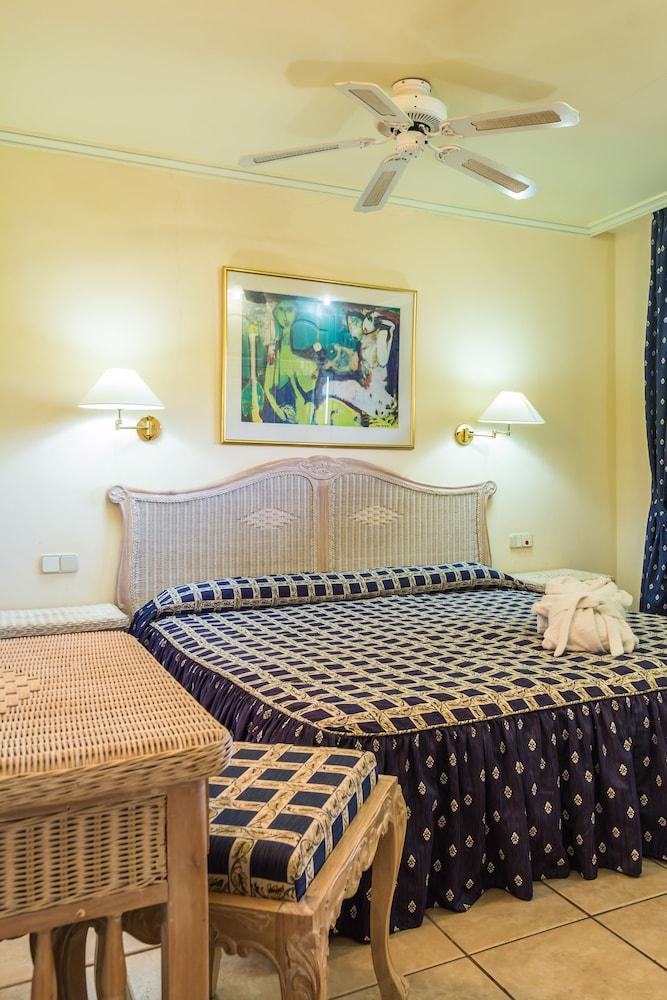 Appartement Bluebay Club *