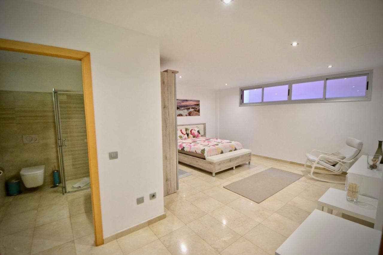 Katarina In Beautiful Tauro With Private Heated Swimming Pool Pousada
