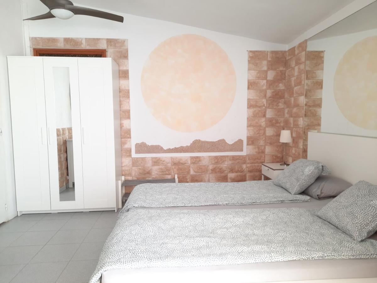2-7 Playa del Ingles (Gran Canaria)
