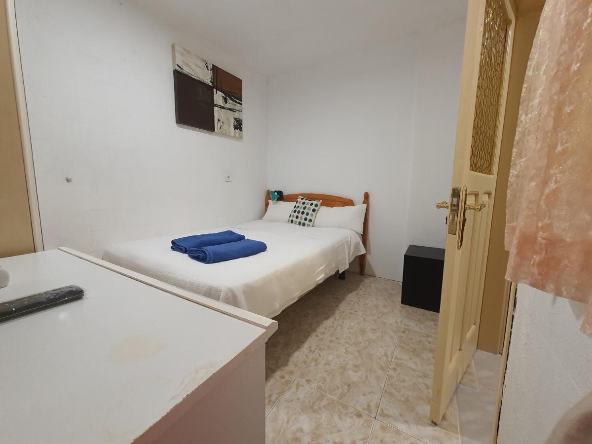 Low Cost Wifi Free Guest house Playa del Ingles (Gran Canaria)