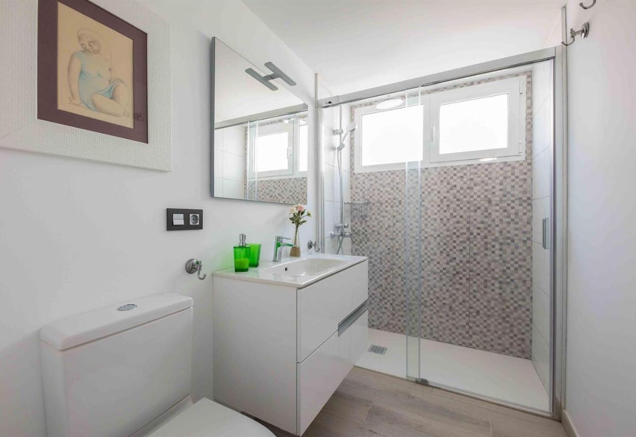 Ferienhaus Refurbished Seafront *