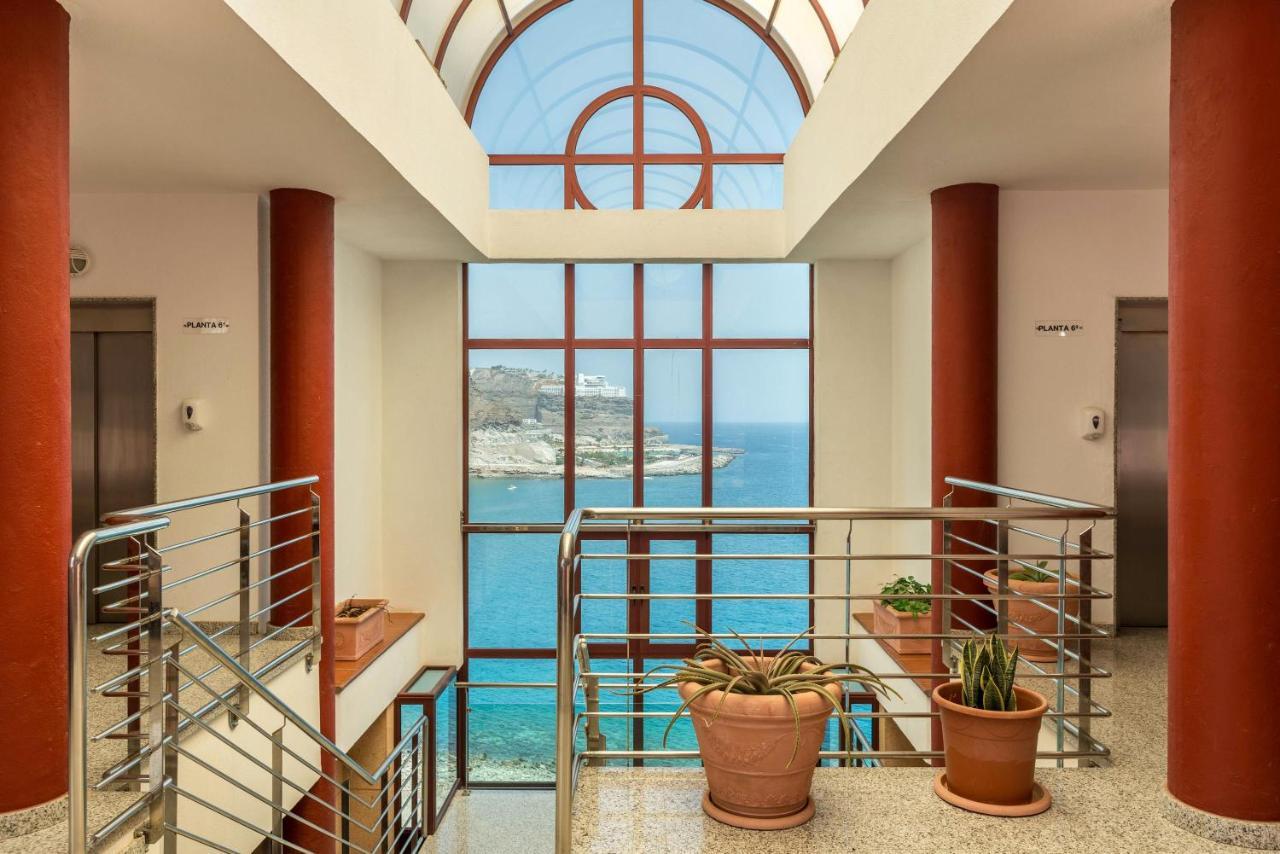 Su Eminencia Apartment