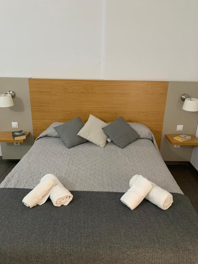 Mhc Arenales Hotel