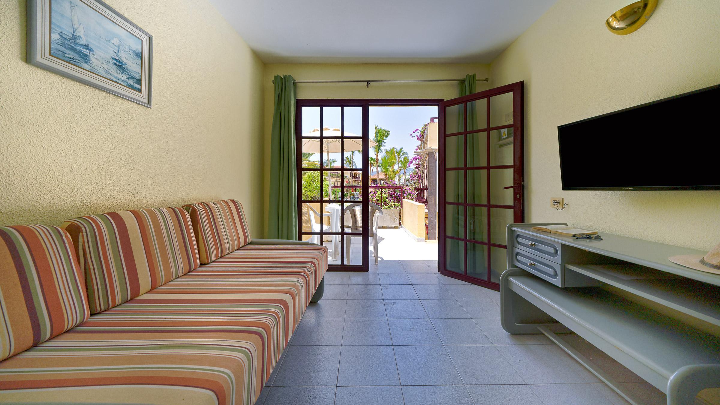 Maspalomas Oasis Club Aparthotel 2*