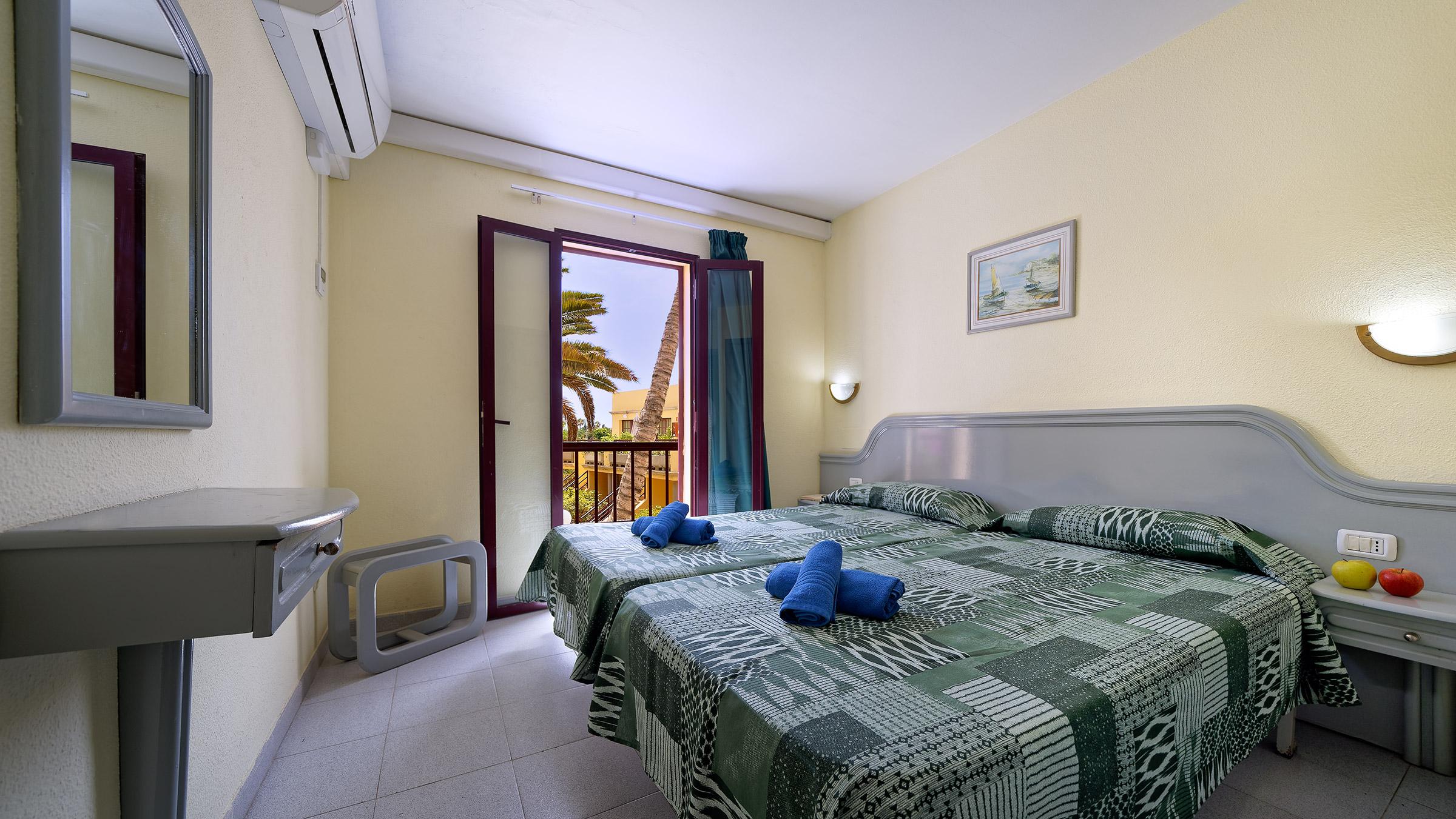 Maspalomas Oasis Club 2*