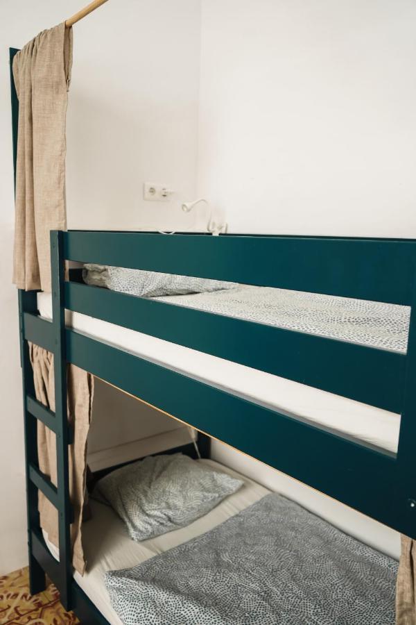 Tamaran House Hostel