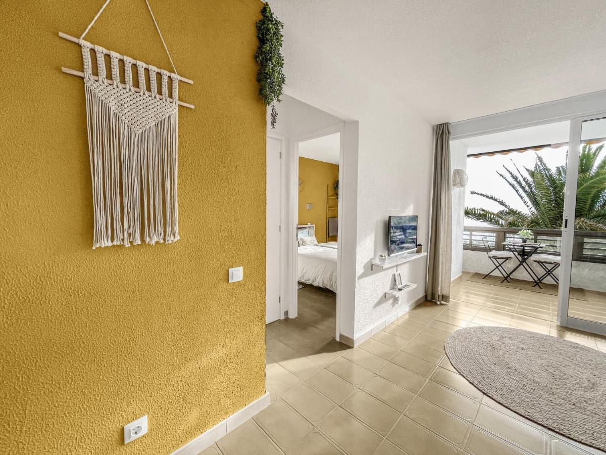 Apartment With Stunning Ocean Views *
