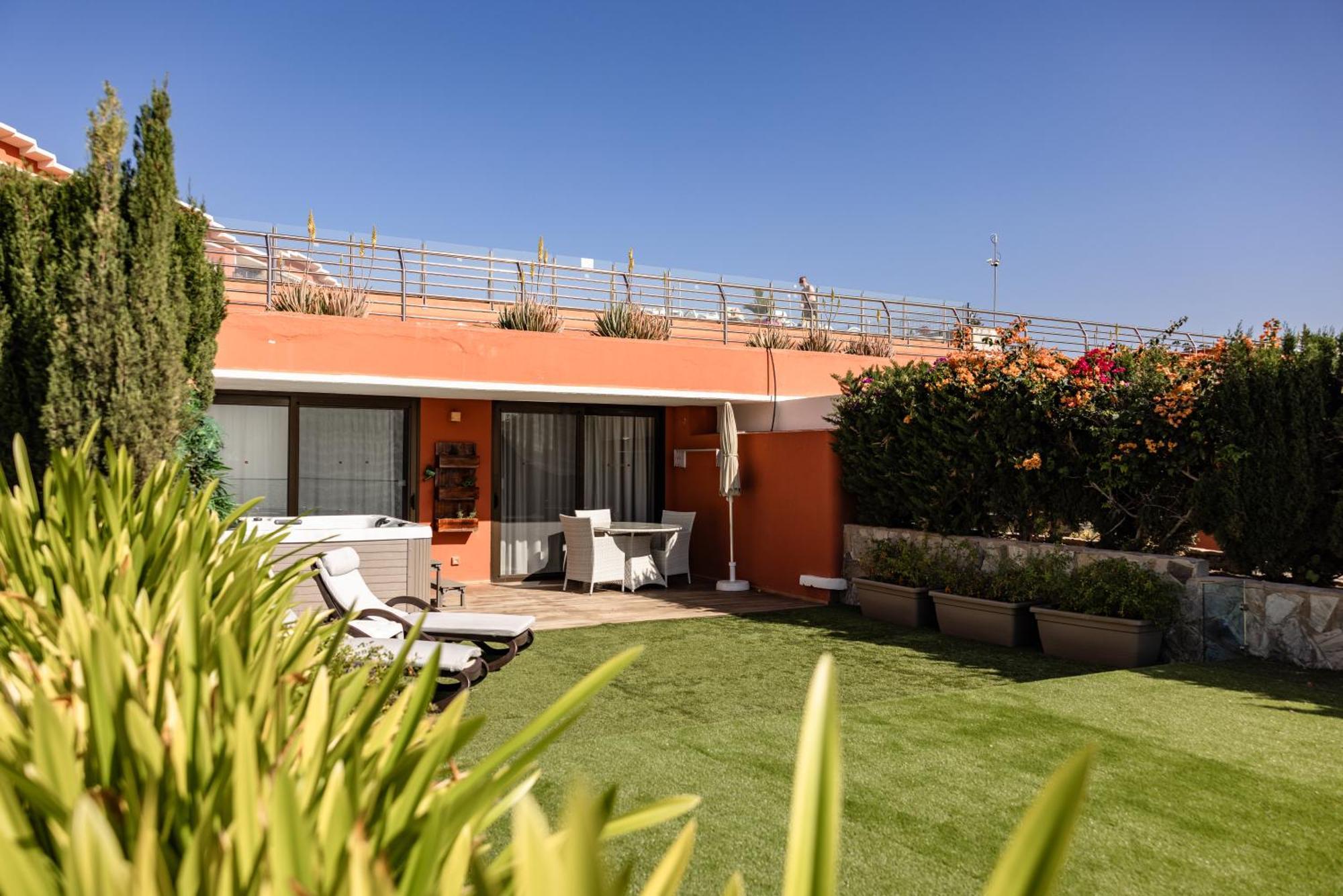 Serenity Amadores 3*