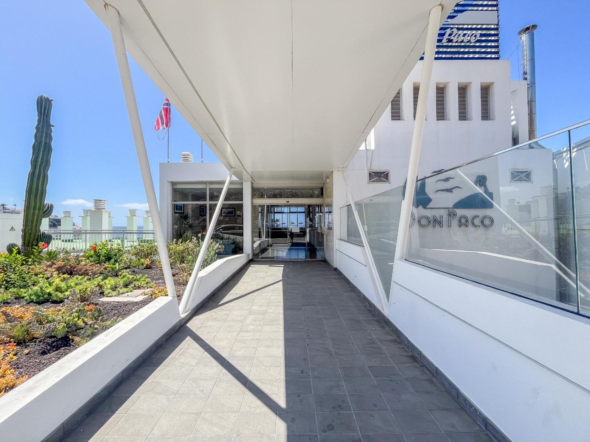 1st Line Don Paco Seaviews Appartement
