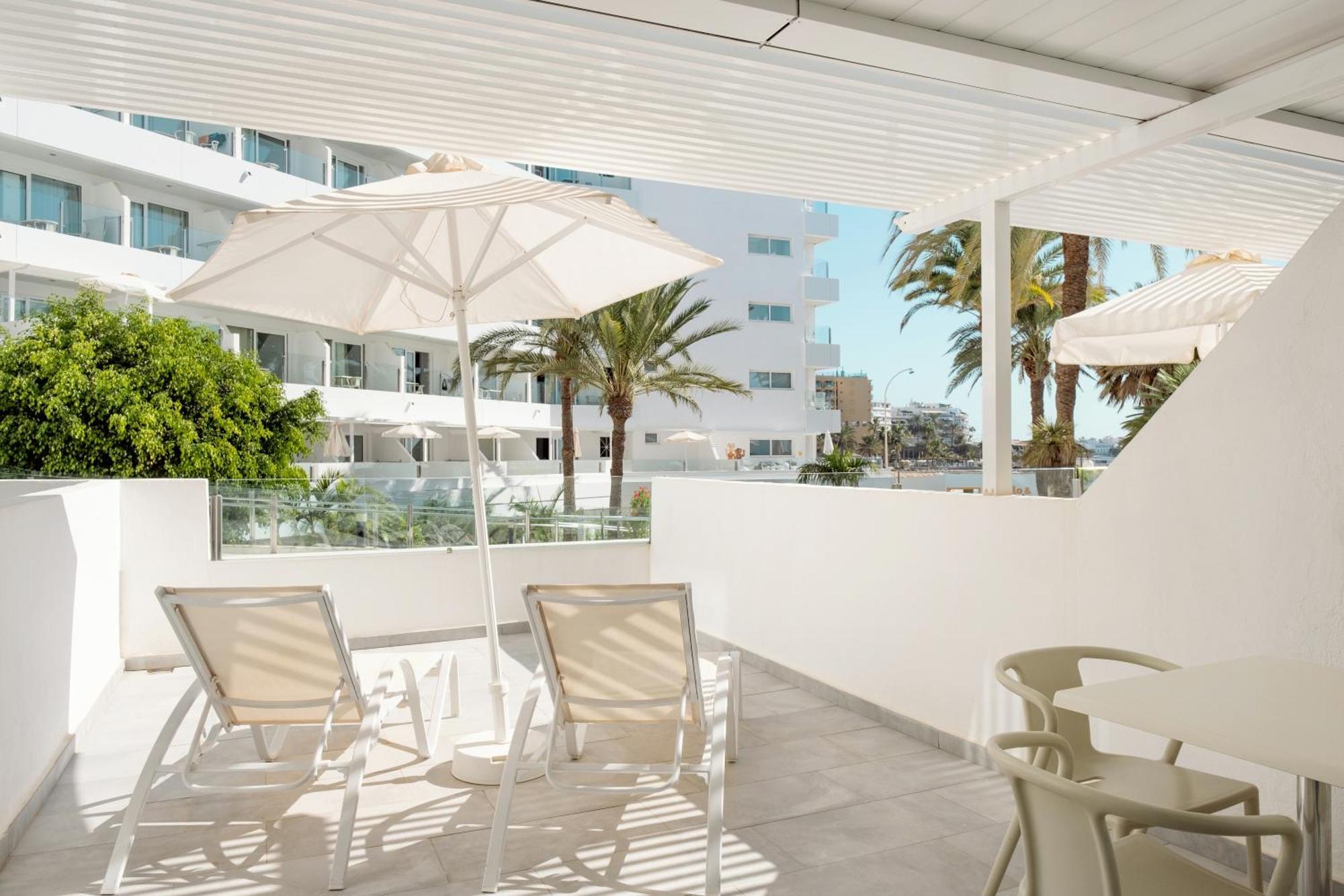 Hotel Sunwing Seafront 3*
