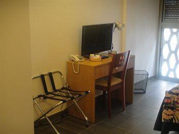 Hotel Mhc Arenales 2*