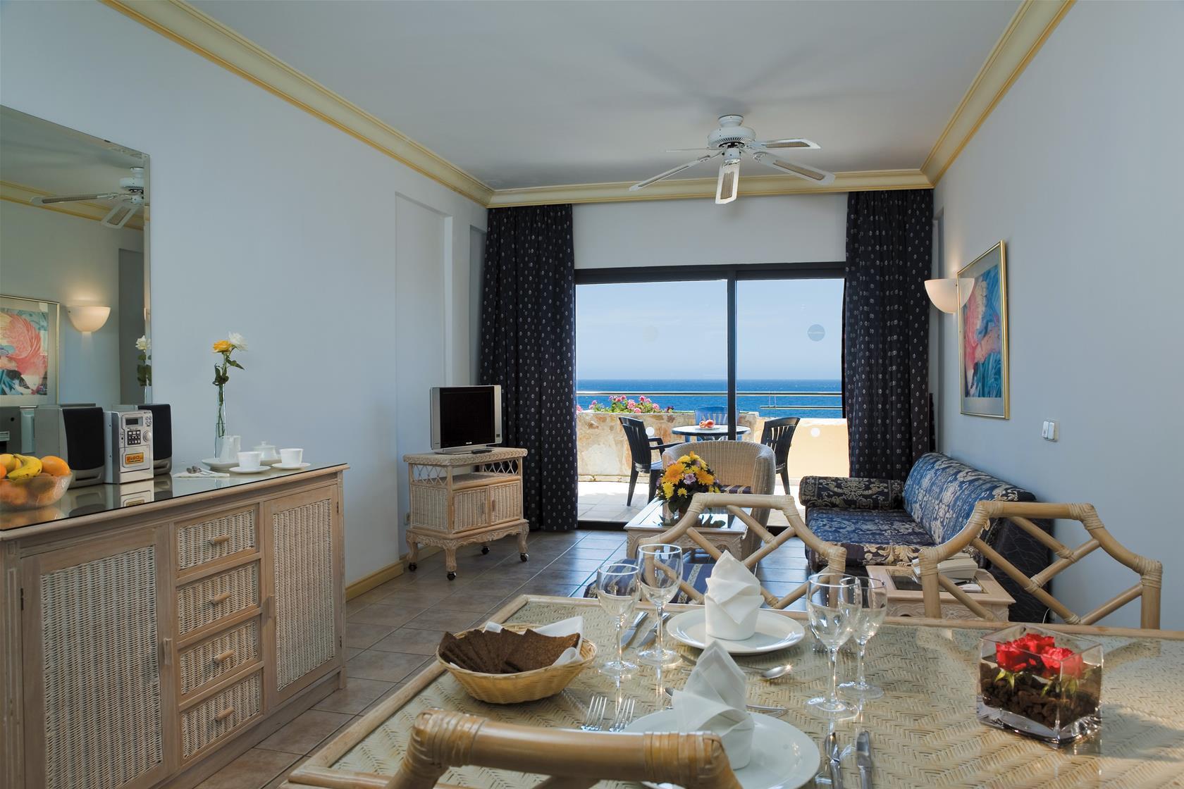 Bluebay Club San Agustín