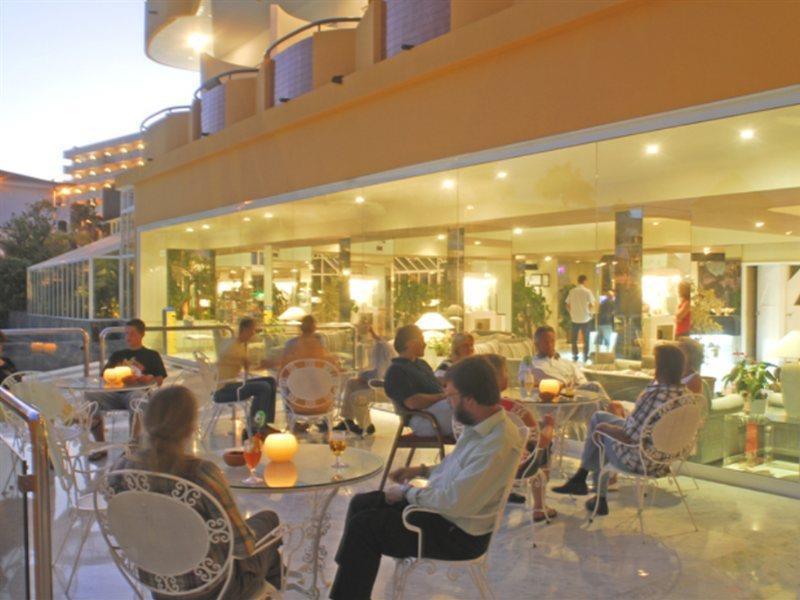 Lucana Hotel