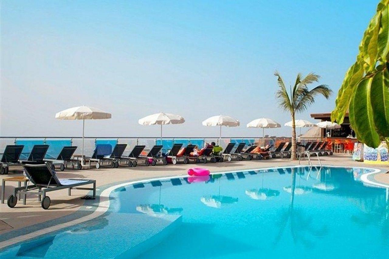 De Amadores Resort 4*