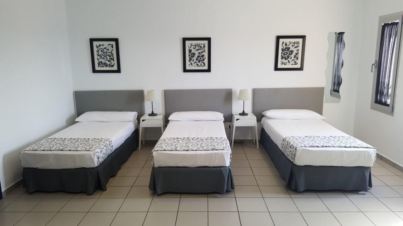Ciw Hostel *