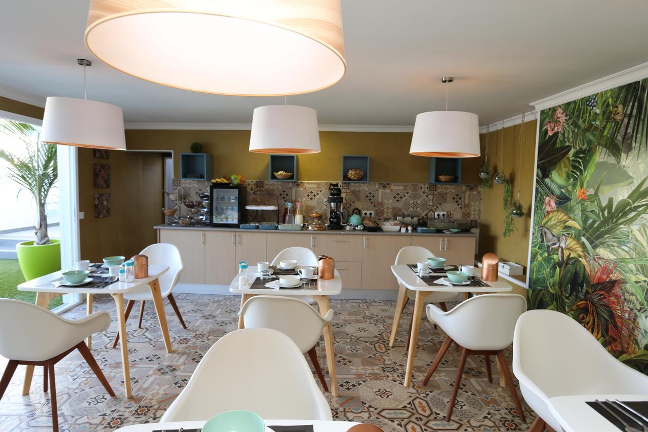 The Vintage Club Caters To Gay Men Hotel