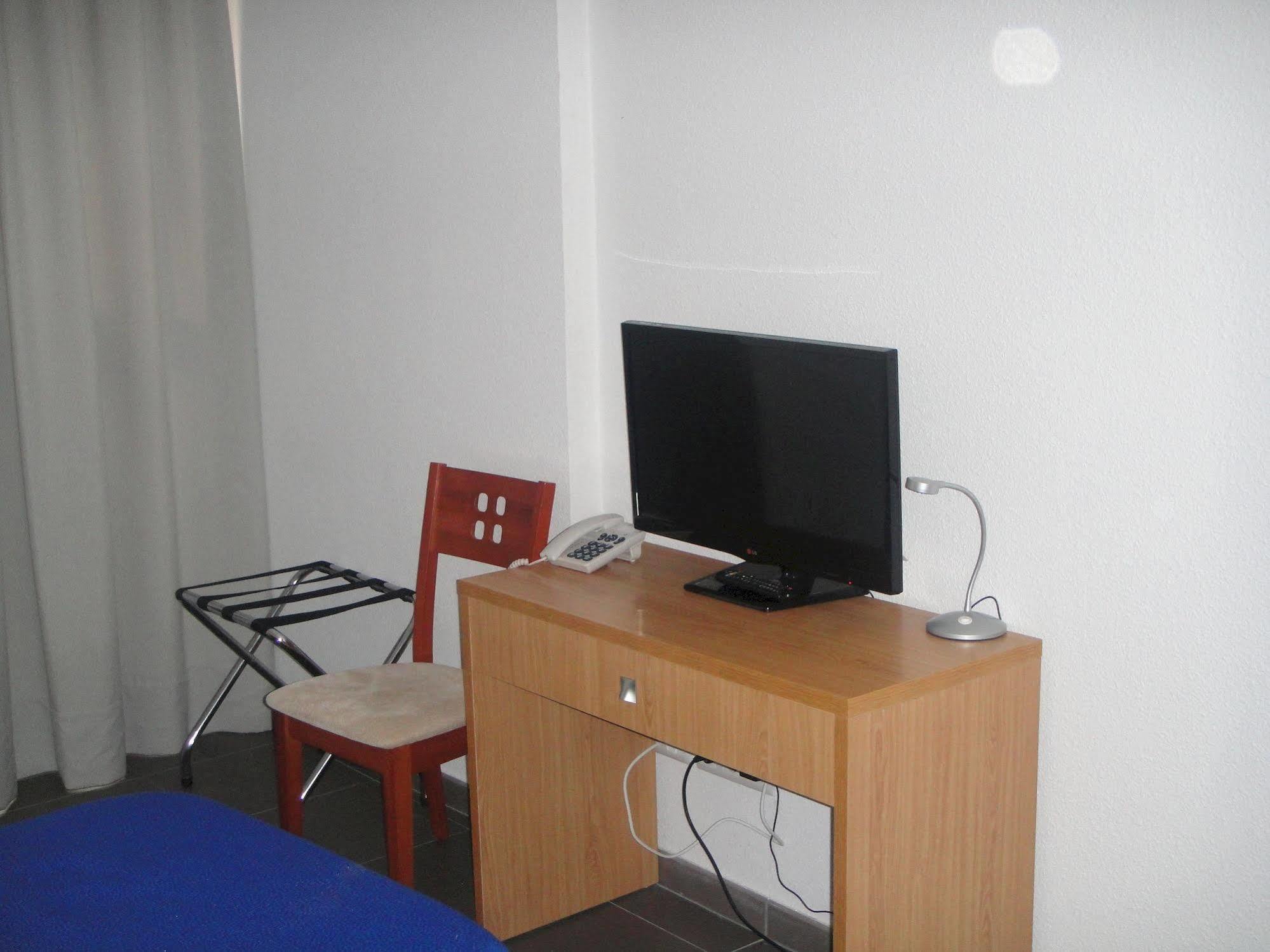 Mhc Arenales Hotel 2*