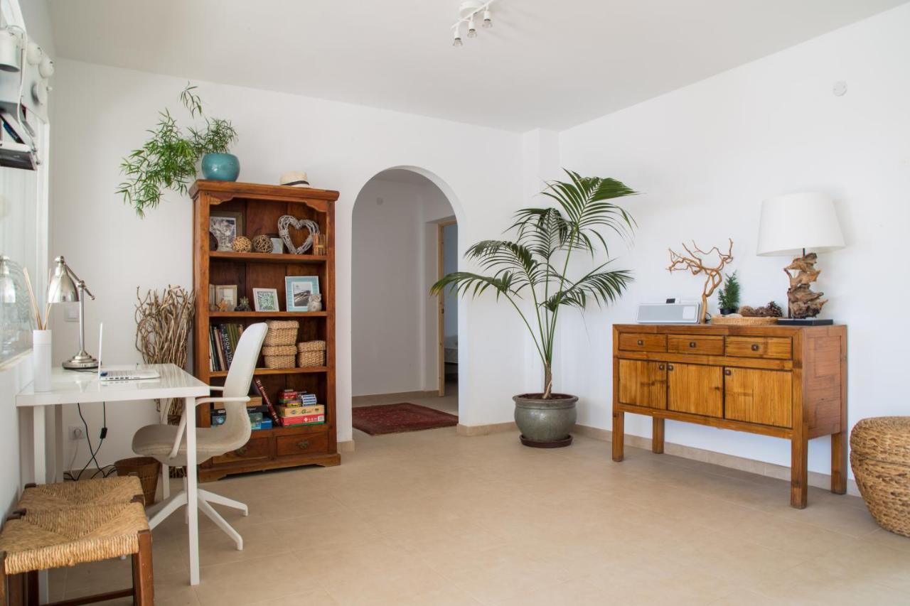 Tauro Platero Beach Bungalow *