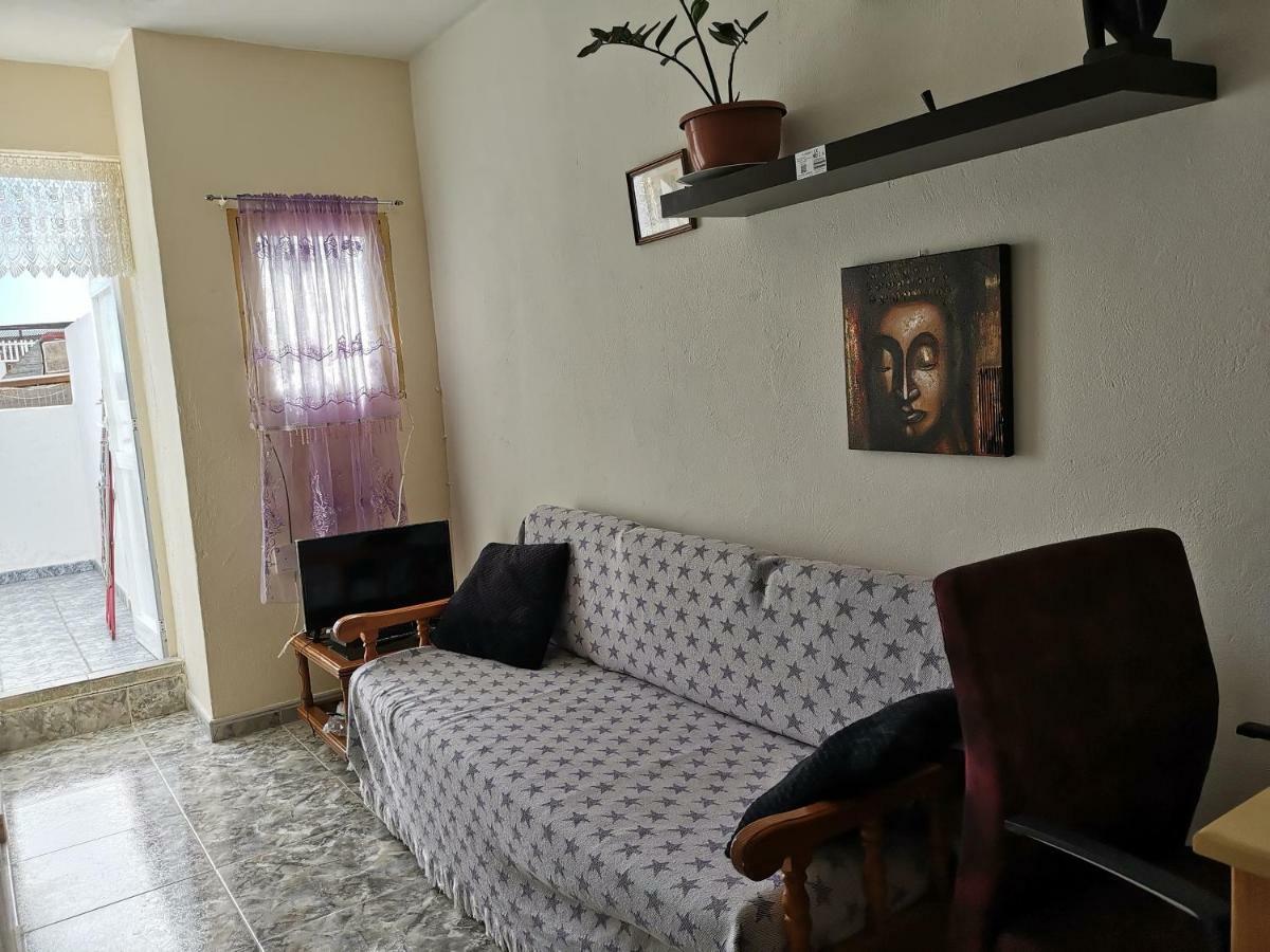 Guest house Low Cost Wifi Free *
