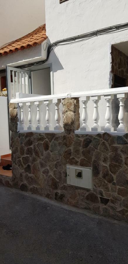 Low Cost Wifi Free Guest house Playa del Ingles (Gran Canaria)
